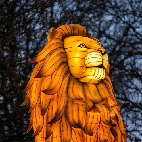 Kub Muag Tawm Sab Nraud Suav Cov Khaub Ncaws Teeb Rau Kev Ua Yeeb Yam Nyiaj So